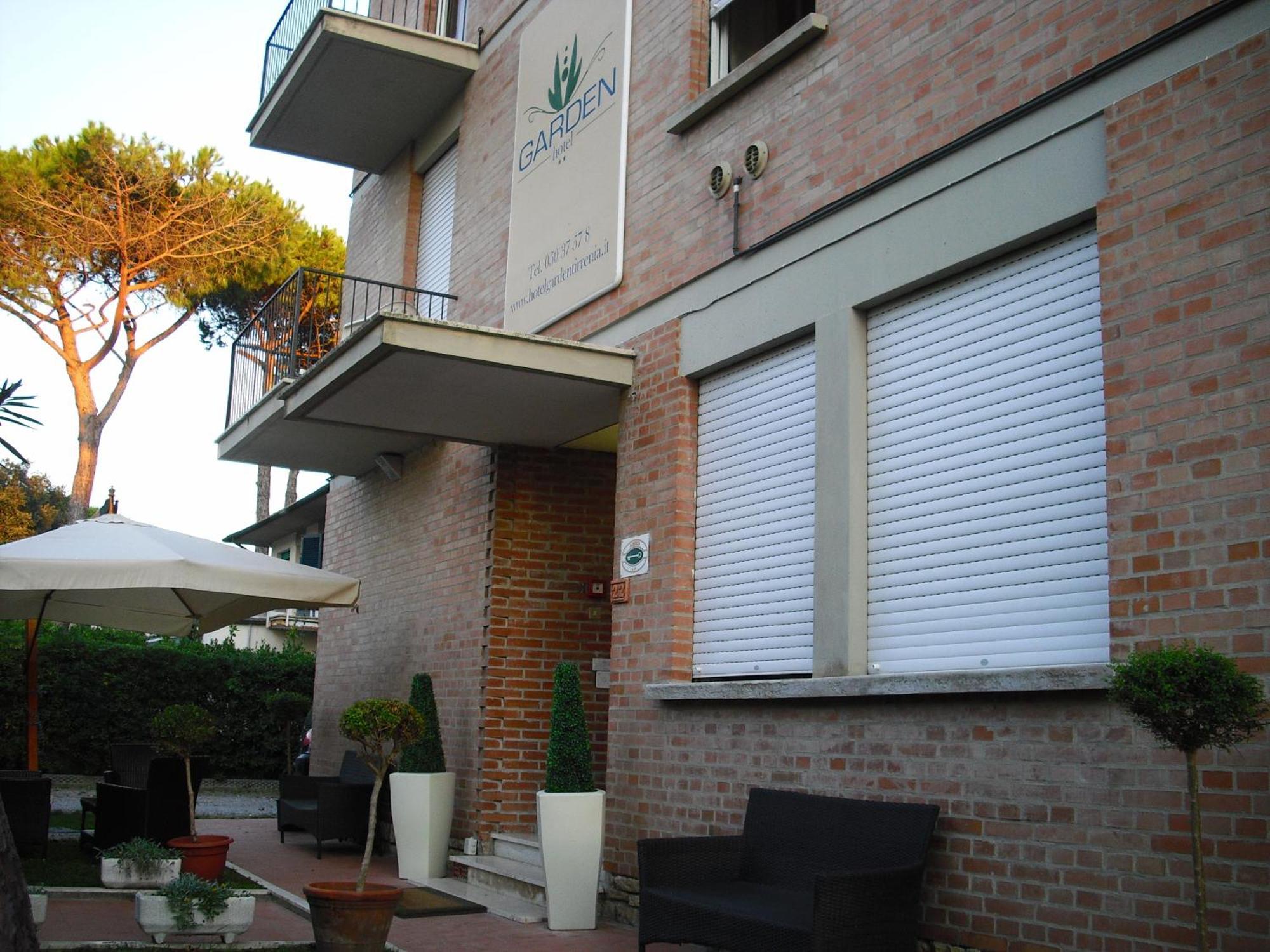 Hotel Garden Tirrenia Exterior foto